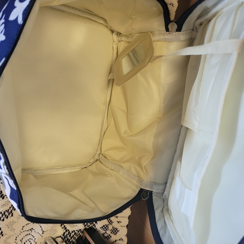 NWT Wallet and Bag Set - Picture 5 of 6